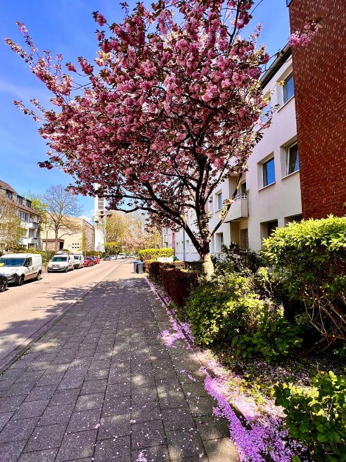 Stylish, Cozy & Quiet With One And Half In District 1 * Dusseldorf