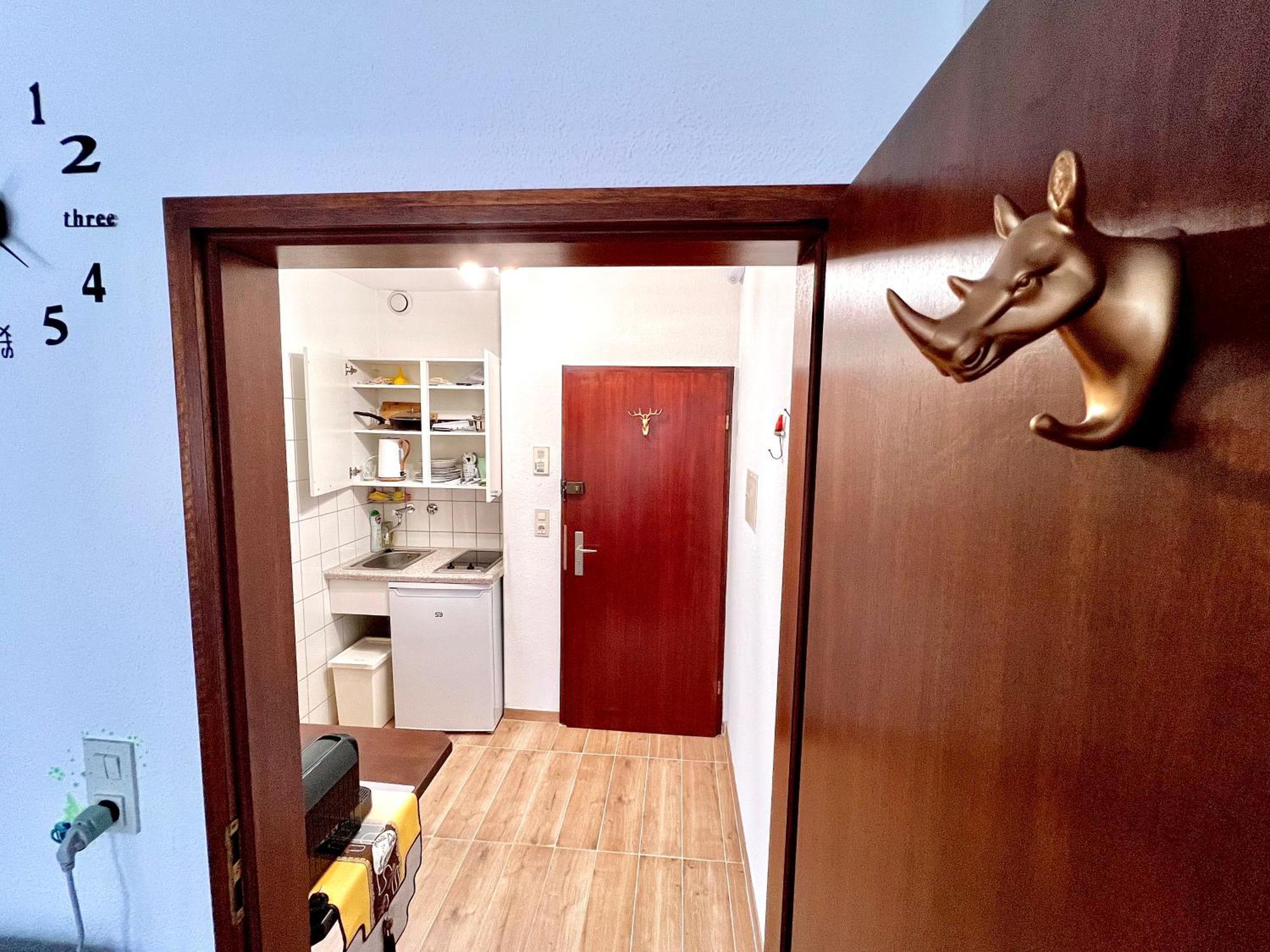 Stylish, Cozy & Quiet With One And Half In District 1 *