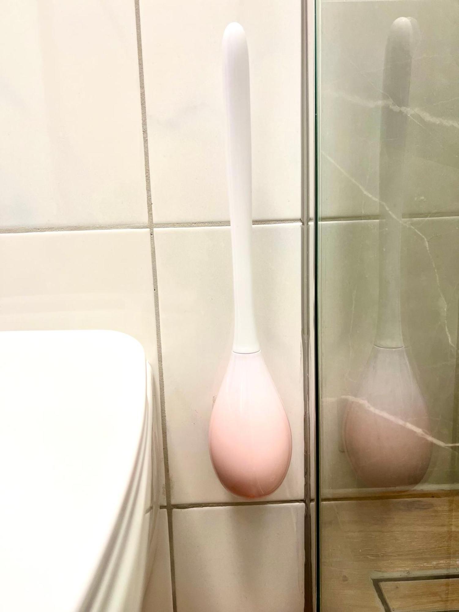 Stylish, Cozy & Quiet With One And Half In District 1 Dusseldorf