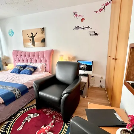 Stylish, Cozy & Quiet With One And Half In District 1 Apartment Düsseldorf
